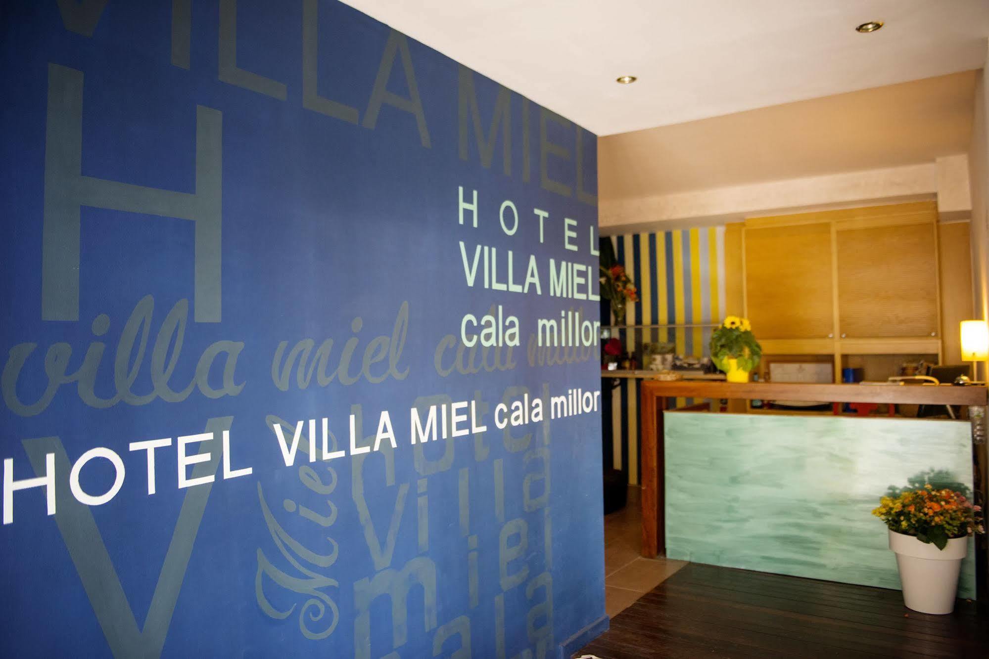 Villa Miel Cala Millor  Luaran gambar